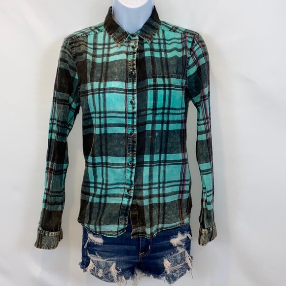 American Eagle plaid flannel long sleeve button up shirt acid wash blue black XS - Picture 11 of 11